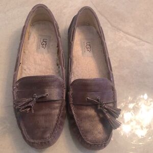 UGG brown leather moccasins size 8 . Signs of wear